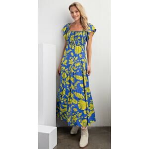 Easel - Short Sleeve Printed Woven Dress - Medium